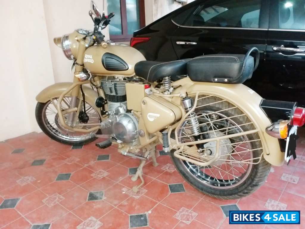 Desert Storm Royal Enfield Classic Desert Storm