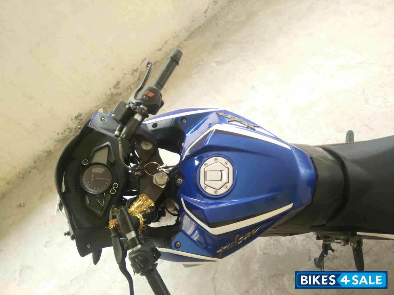 Racing Blue Bajaj Pulsar RS 200 ABS