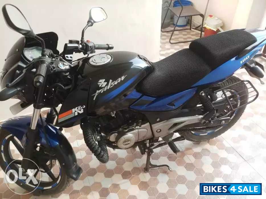Blue & Black Bajaj Pulsar 180 DTSi