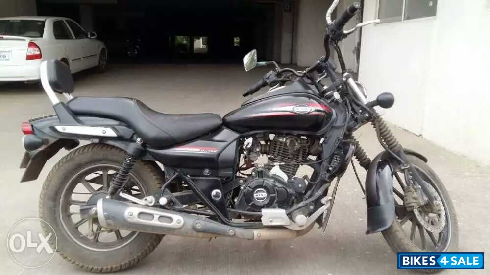 Bajaj Avenger Street 220