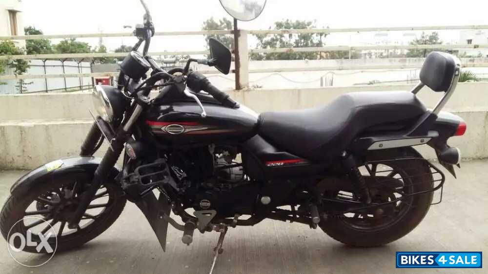 Bajaj Avenger Street 220