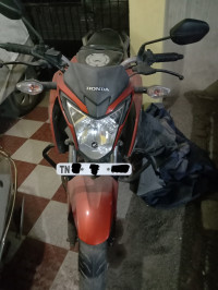 Orange Honda CB Hornet 160R