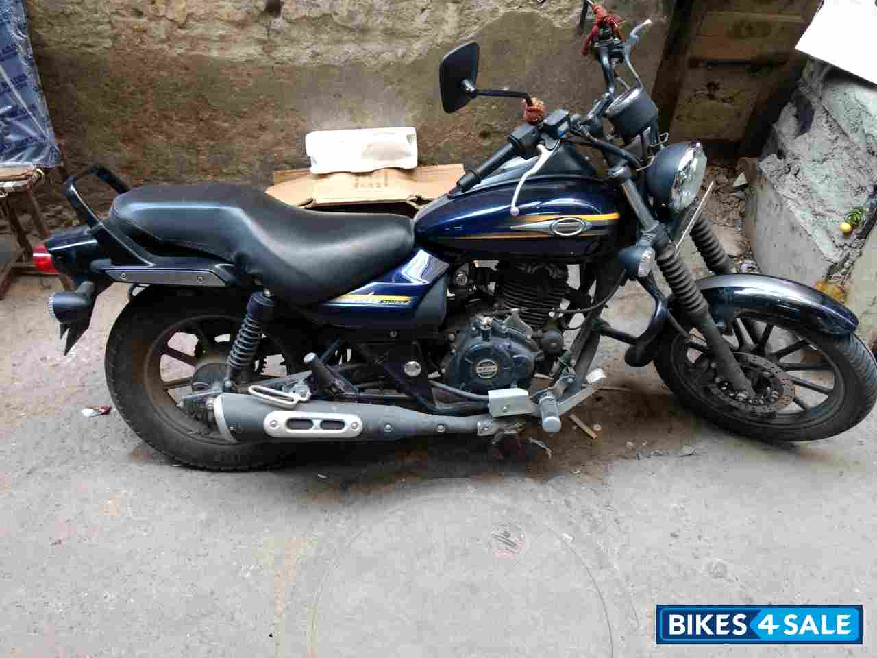 Bajaj Avenger Street 150