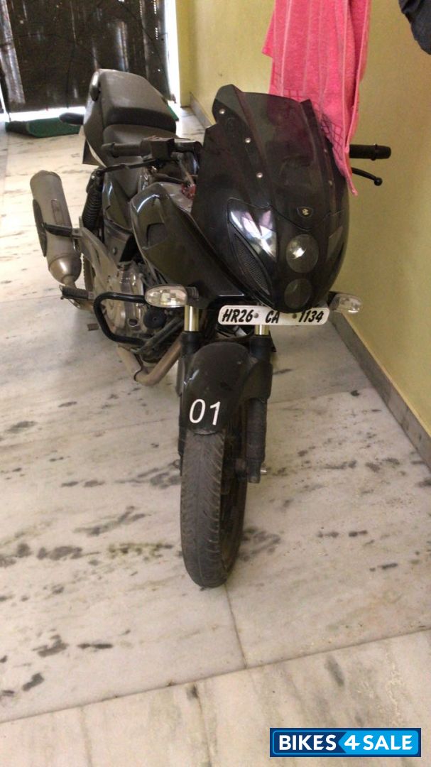 Bajaj Pulsar 220F Bajaj Pulsar 220F