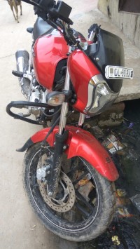 Bajaj V15