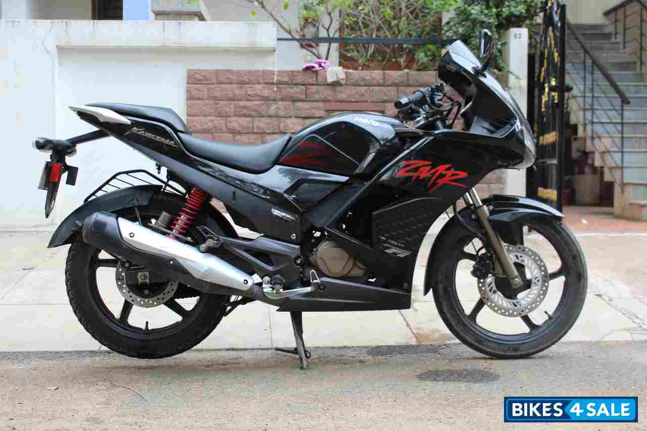 Black Hero Karizma ZMR Black Hero Karizma ZMR
