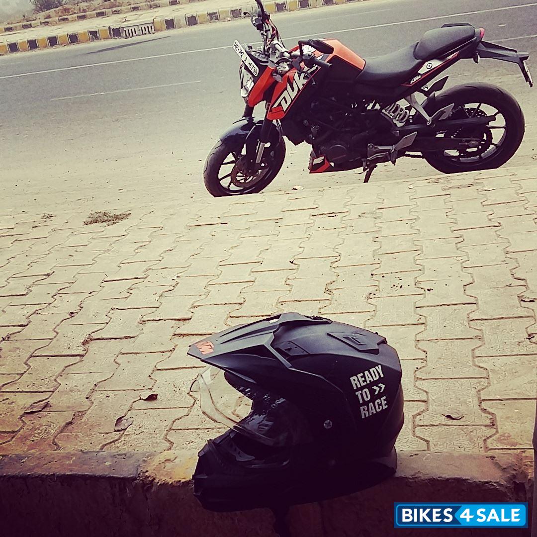 KTM Duke 200