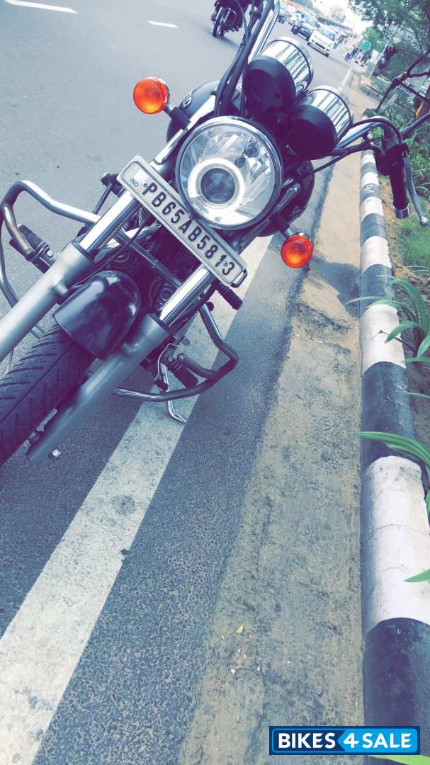 Stone Royal Enfield Thunderbird TwinSpark 350