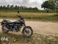 Blue Bajaj Avenger Street 150