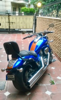 Electric Blue Suzuki Intruder M1800R