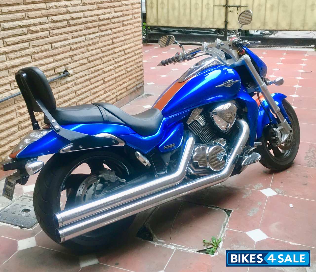 Electric Blue Suzuki Intruder M1800R