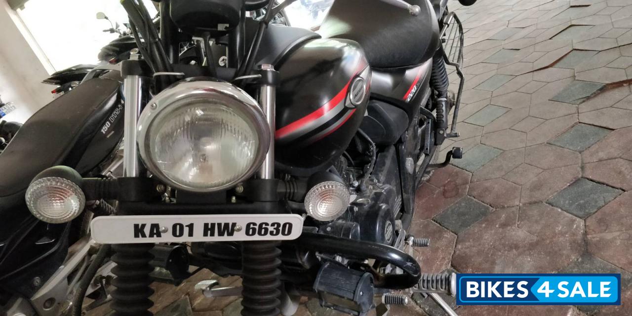 Black And Red Bajaj Avenger Street 220