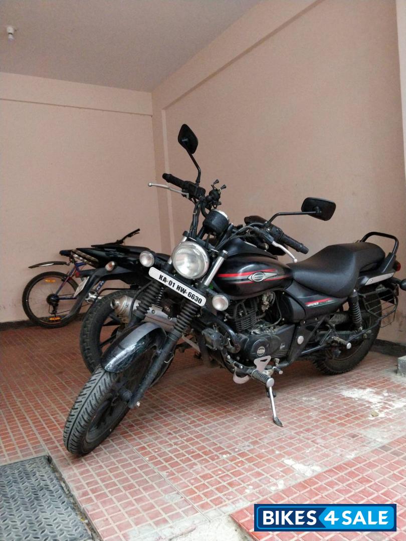 Black And Red Bajaj Avenger Street 220 Black And Red Bajaj Avenger Street 220