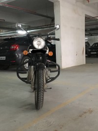 Black Royal Enfield Classic 350