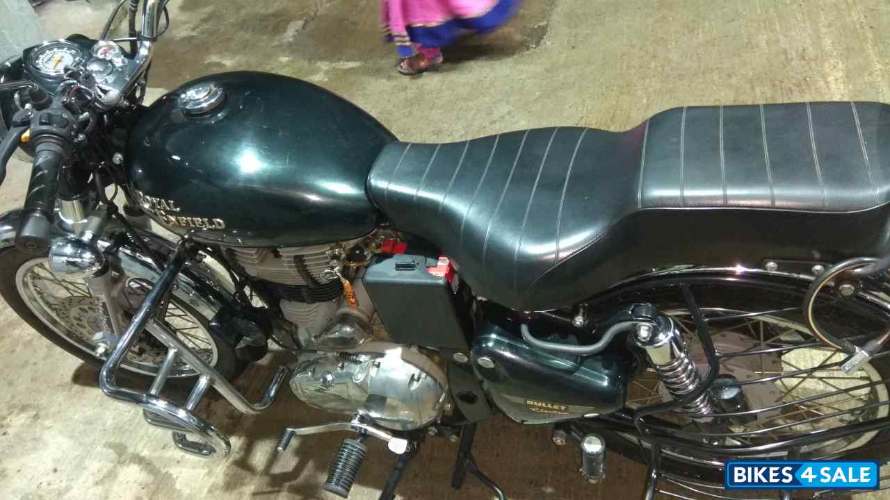 Black Royal Enfield Bullet Electra