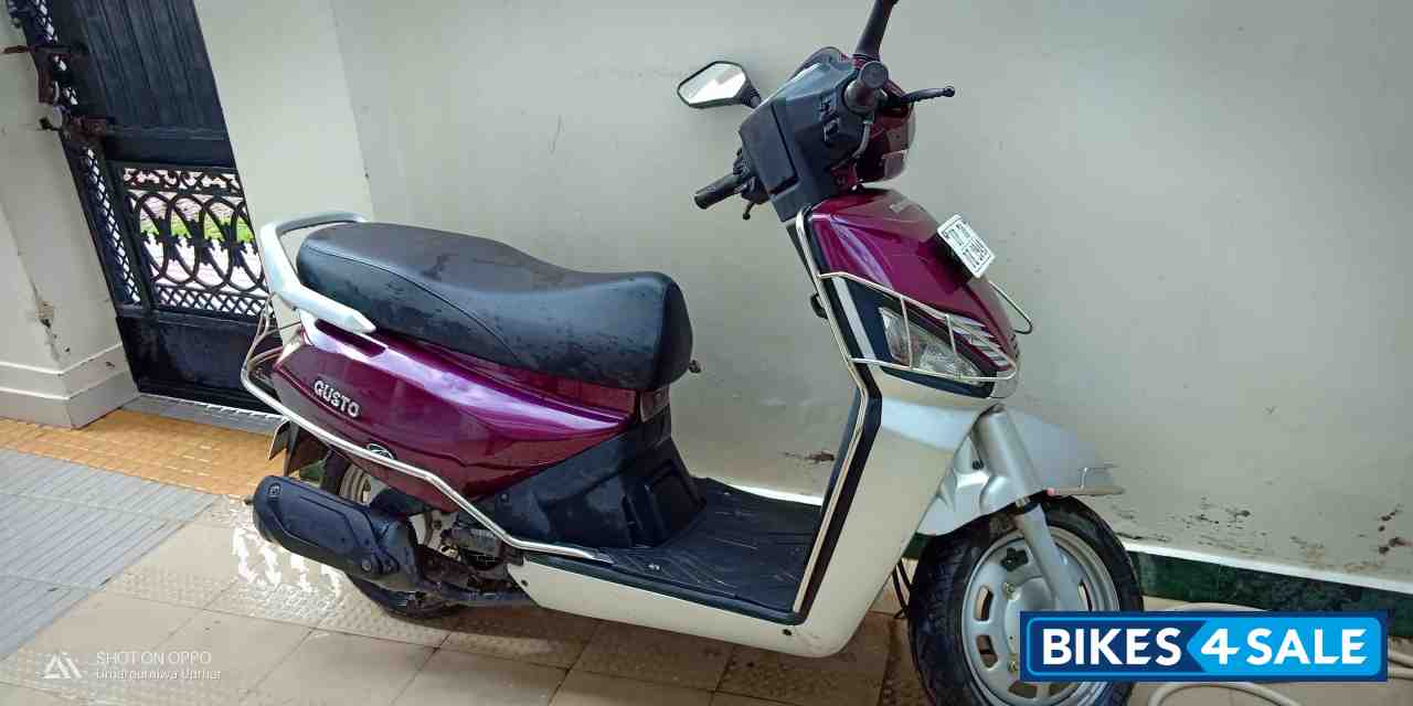 Mahindra Gusto