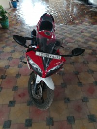 Yamaha YZF R15 S