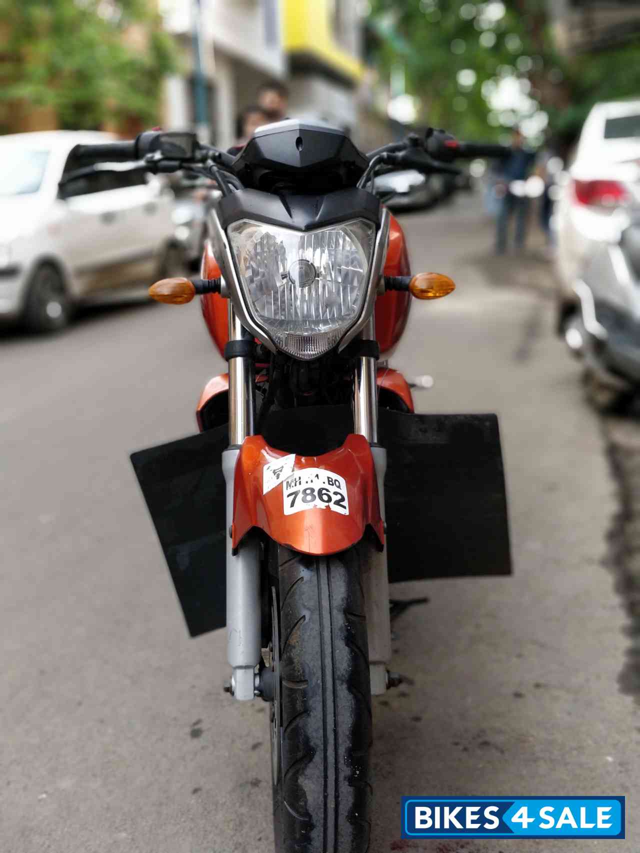 Orange Yamaha FZ16