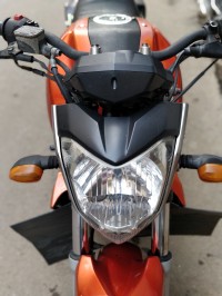 Orange Yamaha FZ16