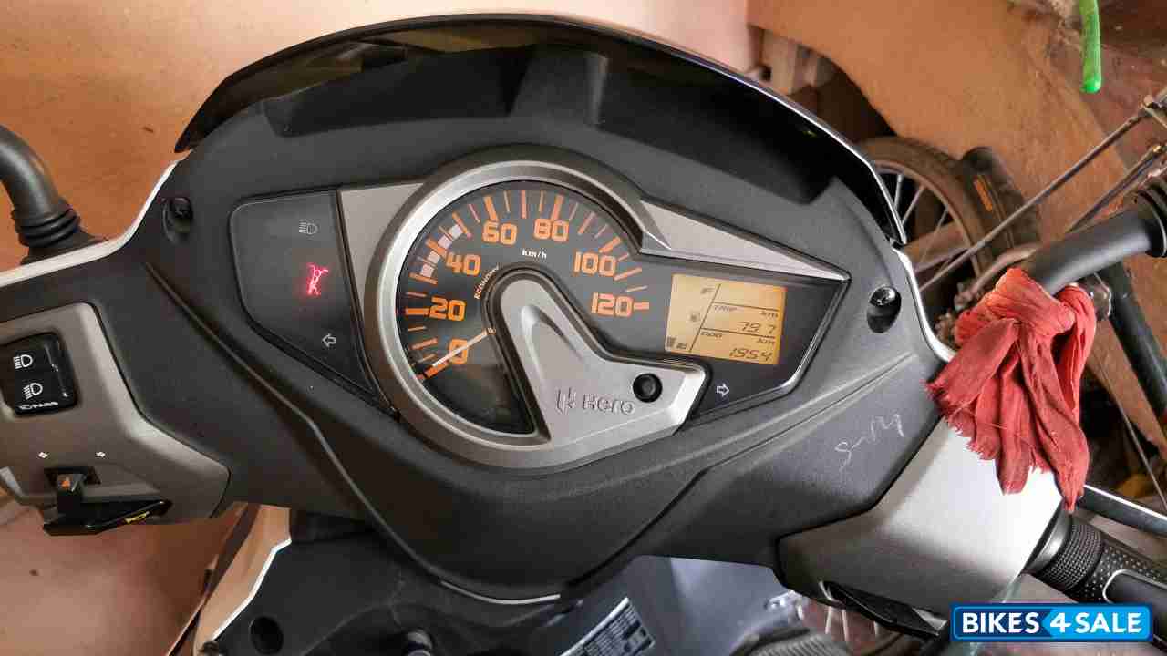 White And Blue Hero Maestro Edge