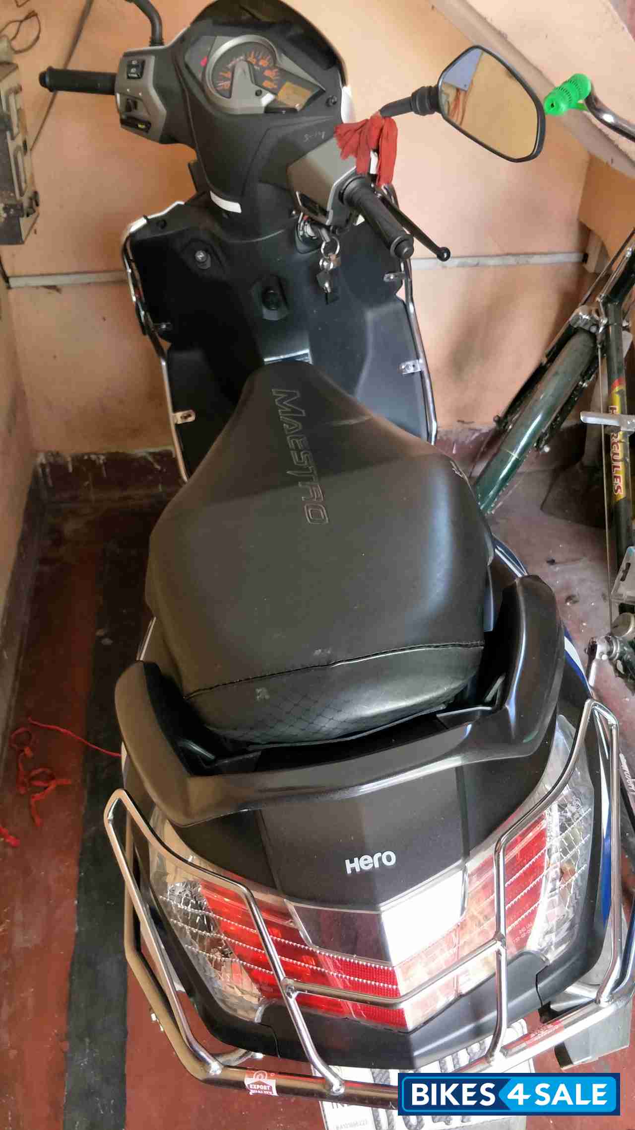 White And Blue Hero Maestro Edge