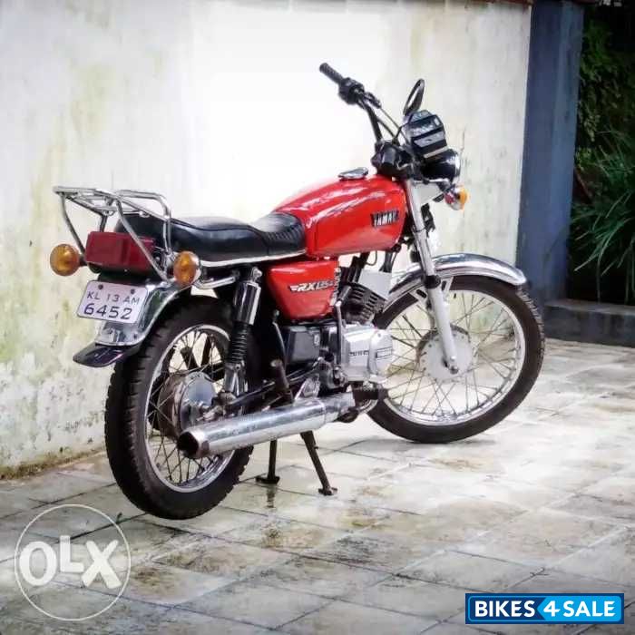 Red Yamaha RX 135 Red Yamaha RX 135