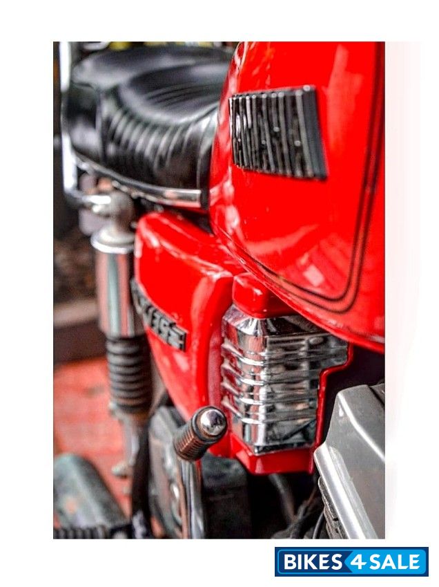 Red Yamaha RX 135 Red Yamaha RX 135