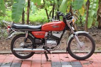 Red Yamaha RX 135