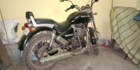 Black Royal Enfield Thunderbird 350