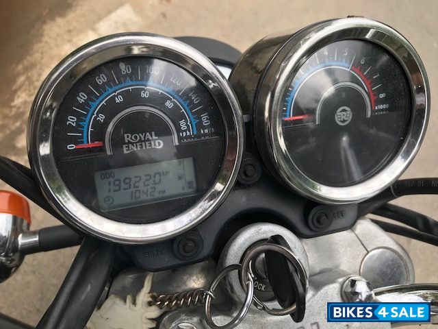 Matte Black Royal Enfield Thunderbird 350