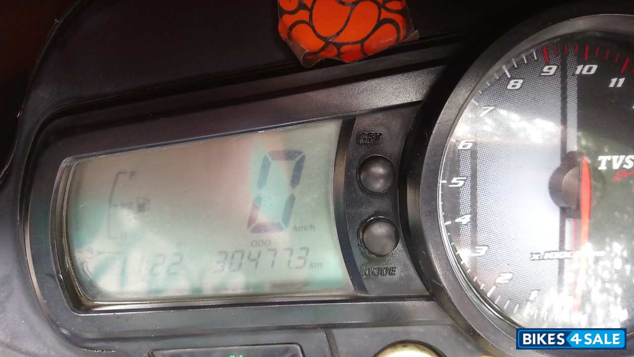 Black TVS Apache RTR 160