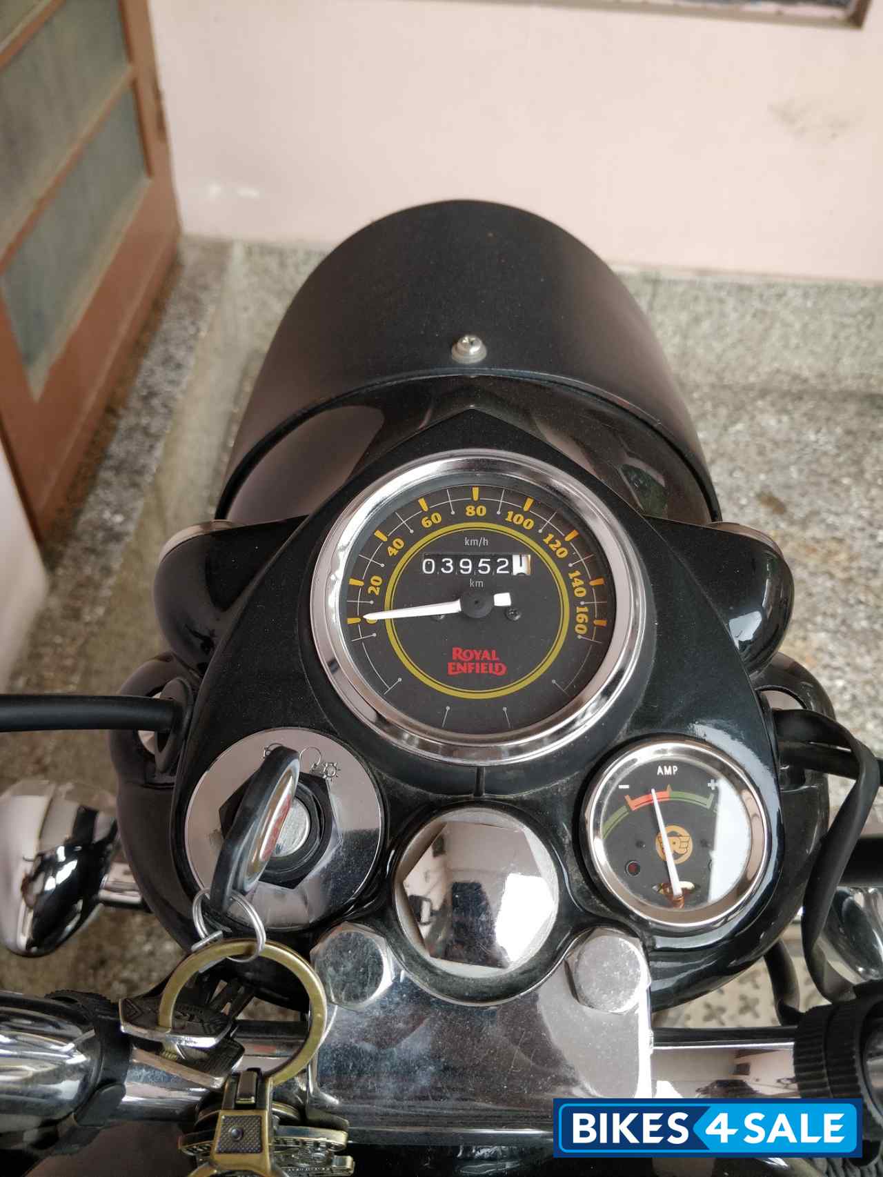 Black Royal Enfield Bullet Electra