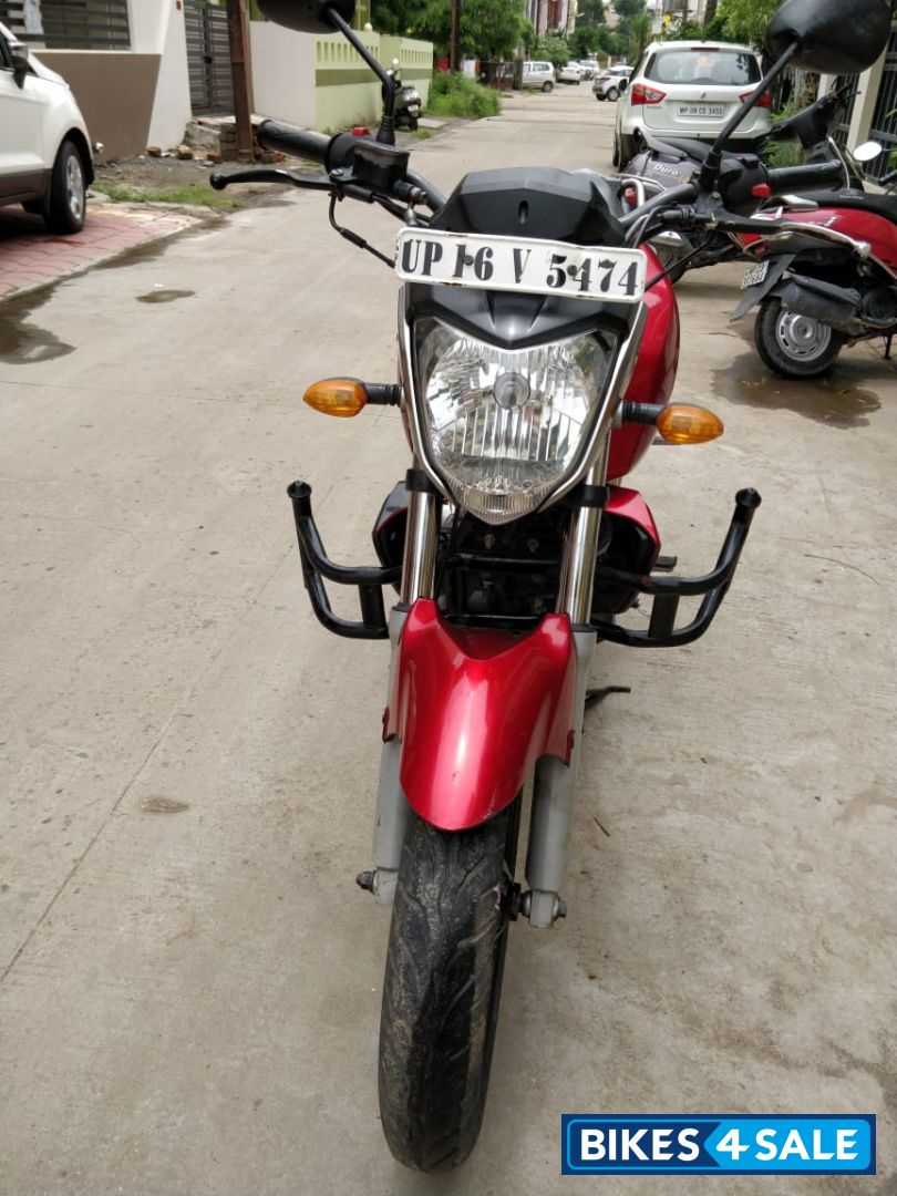 Red Yamaha FZ16