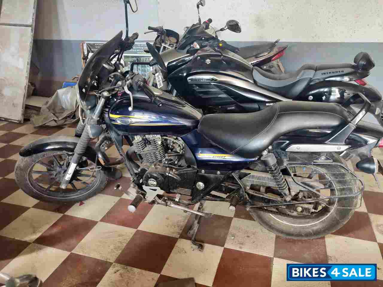 Dark Blue Bajaj Avenger Street 150