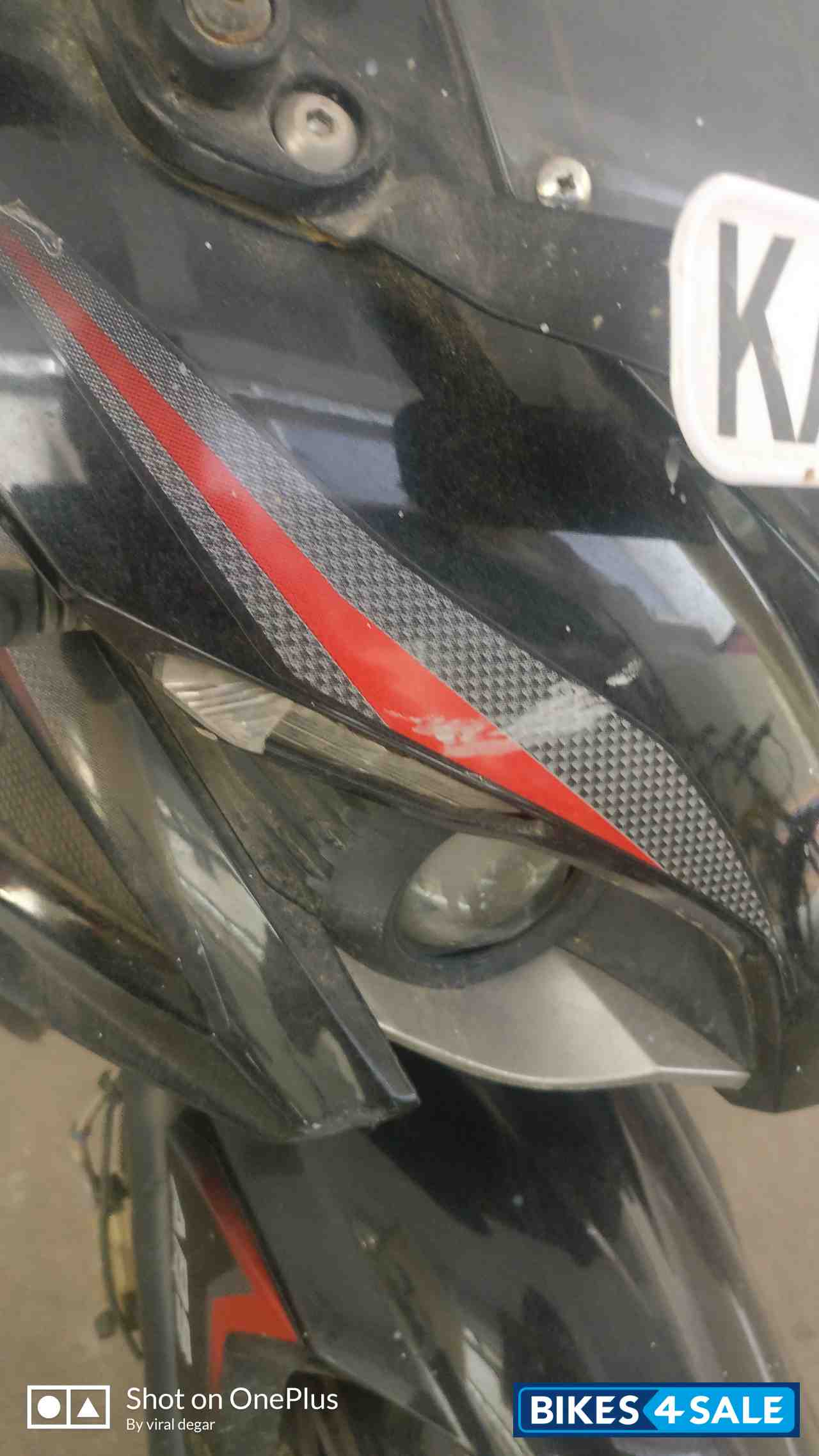 Bajaj Pulsar RS 200 ABS