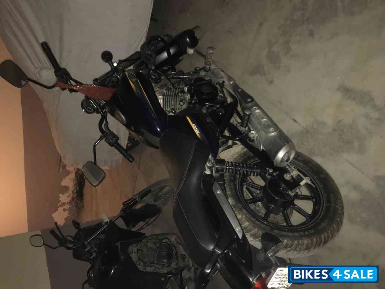 Bajaj Avenger Street 150