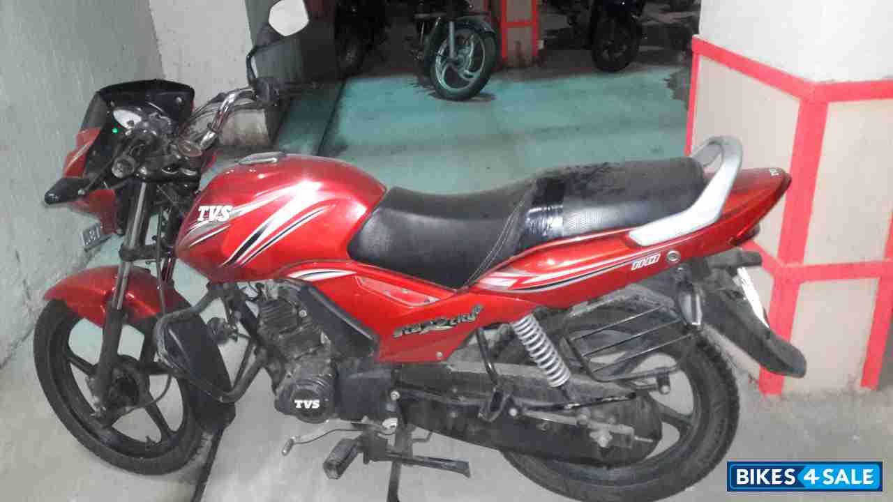 Red TVS Star City Plus