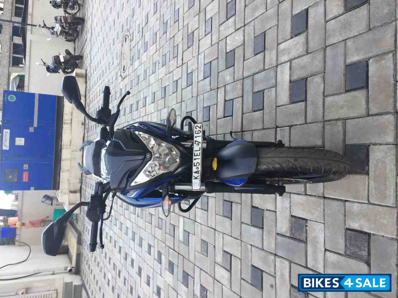 Saffire Blue Bajaj Pulsar 200 NS Saffire Blue Bajaj Pulsar 200 NS