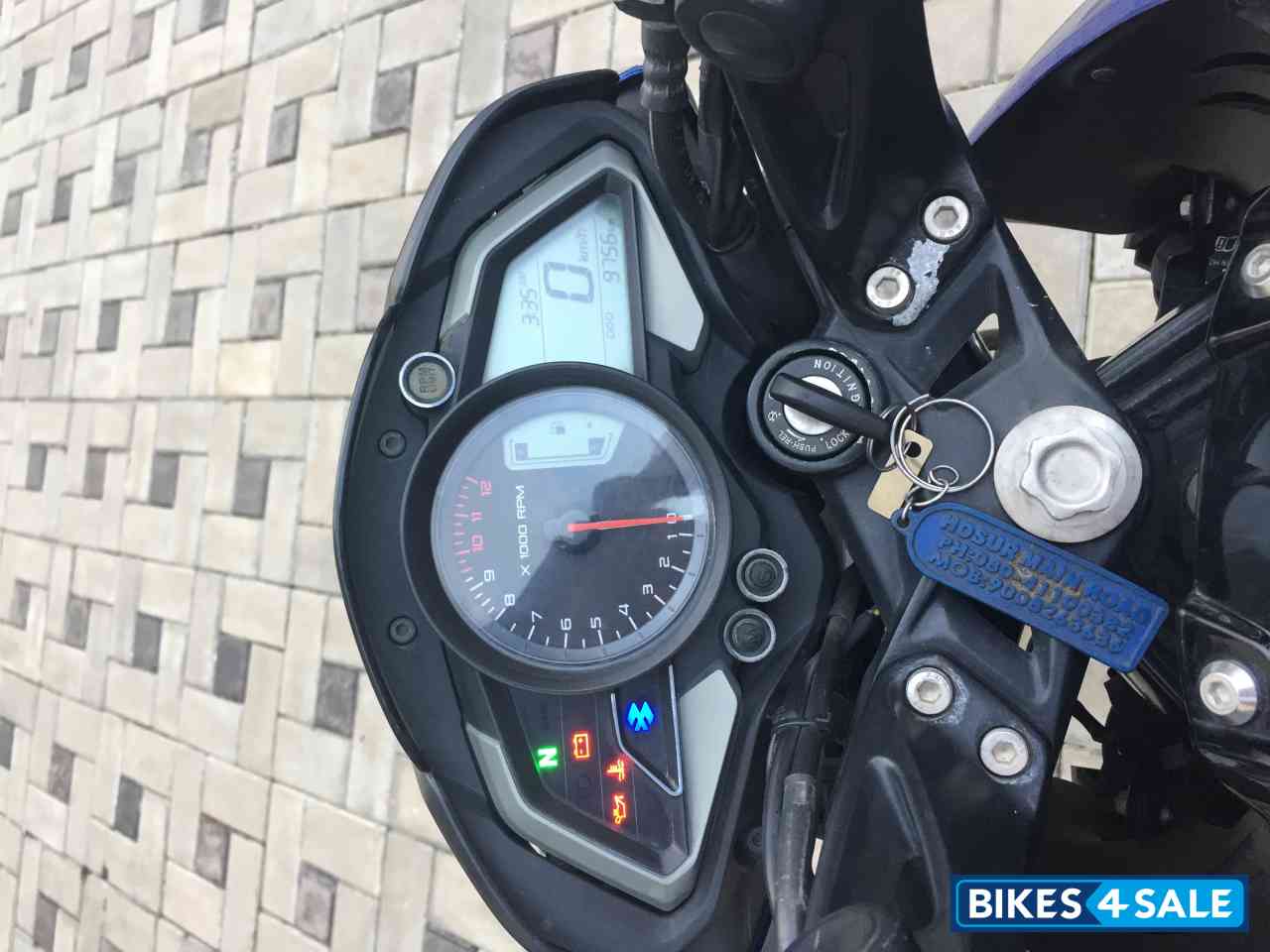 Saffire Blue Bajaj Pulsar 200 NS Saffire Blue Bajaj Pulsar 200 NS