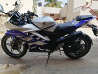 Blue/white Yamaha YZF R15 V2