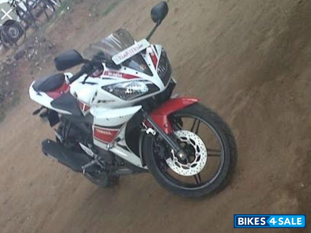 Yamaha YZF R15 V2