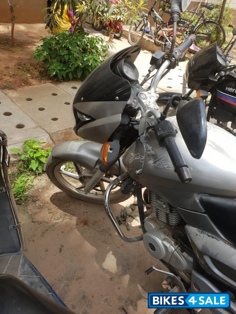 Silver Bajaj Pulsar 150 DTSi