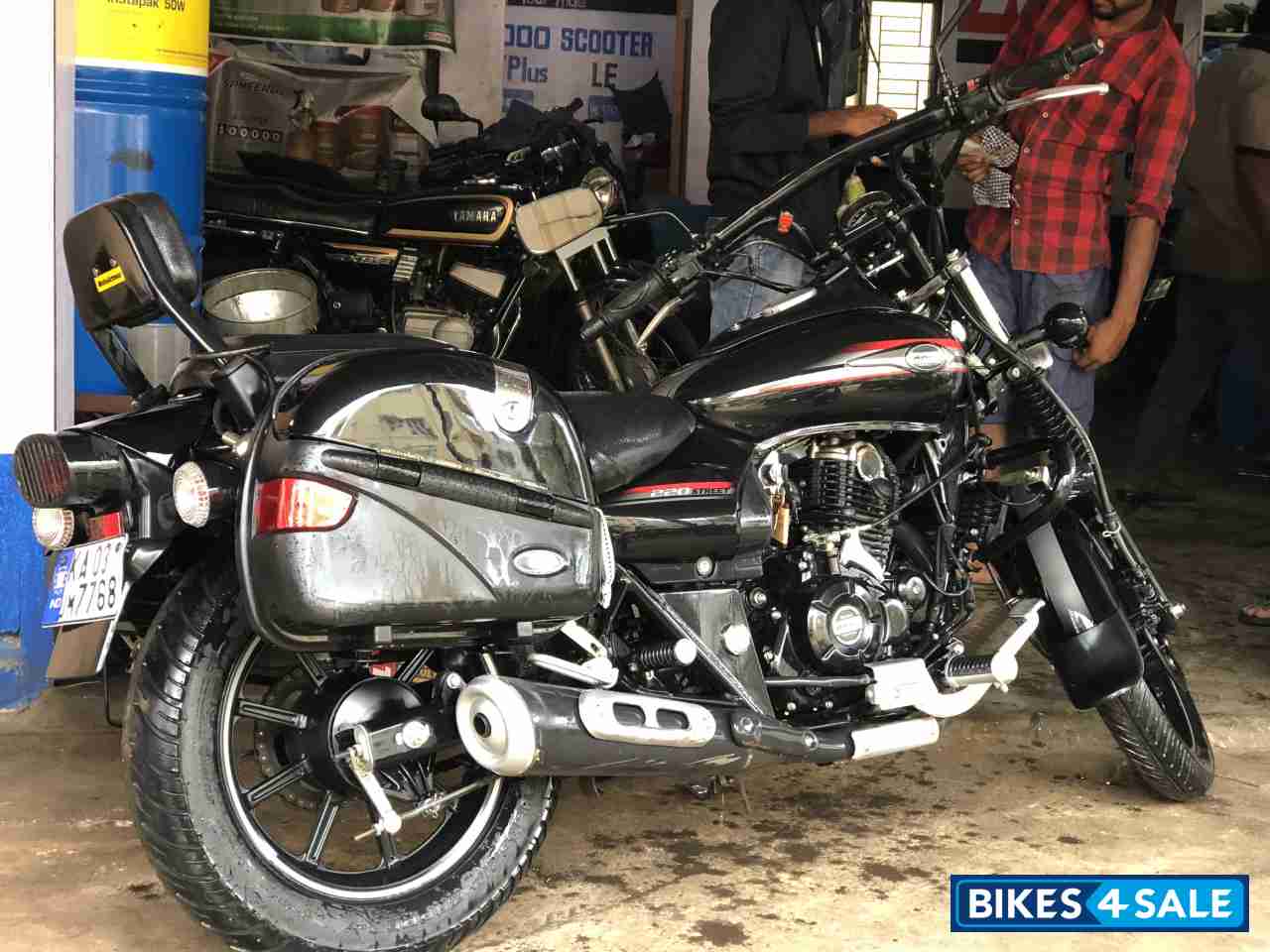 Bajaj Avenger Street 220