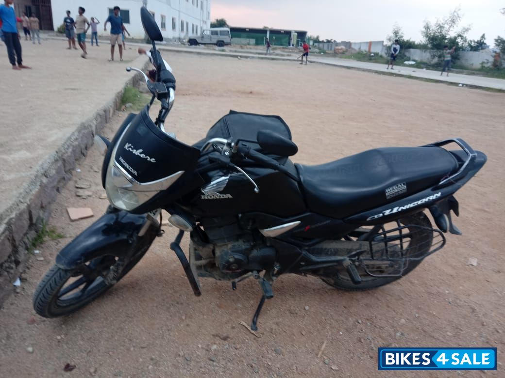 Black Honda CB Unicorn Black Honda CB Unicorn