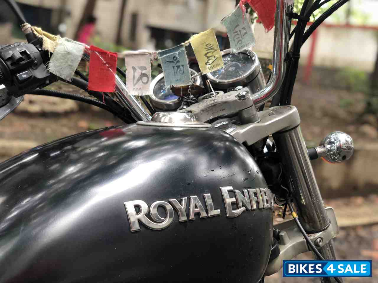 Stone Royal Enfield Thunderbird 350 Stone Royal Enfield Thunderbird 350