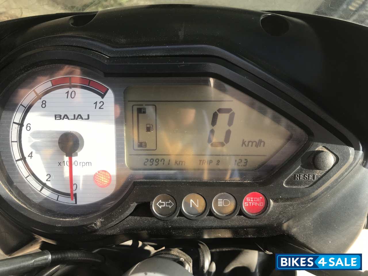 Black Bajaj Pulsar 200 DTSi