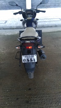 Blue Bajaj Discover 150 S