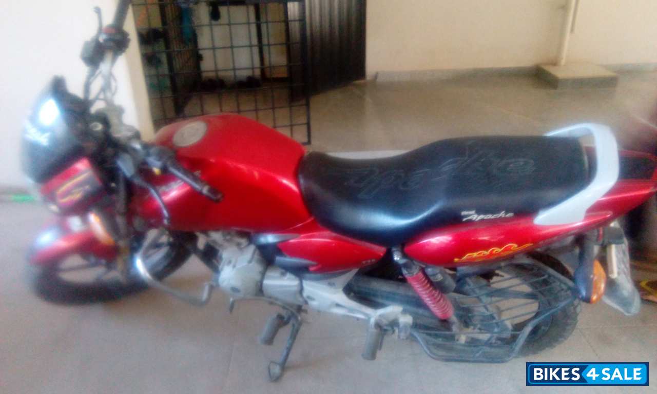 Red TVS Apache 150