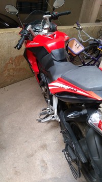 Bajaj Pulsar RS 200 ABS