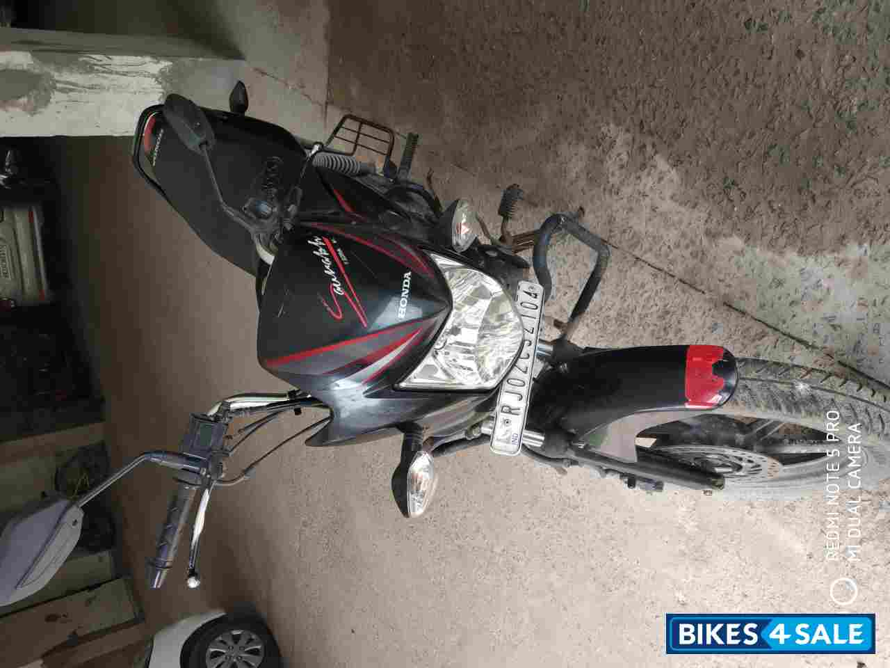 Black Honda CB Shine Black Honda CB Shine